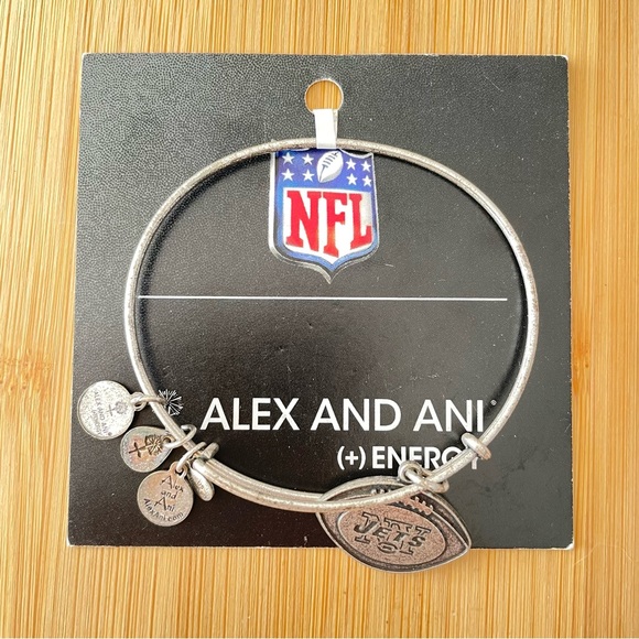 NFL Jewelry - NFL Jets Alex and Annie positive energy reclaimed bracelet